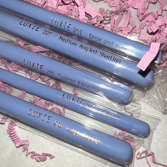 Luxie 5 pcs Makeup Brushes with Case - Picture 7 of 11